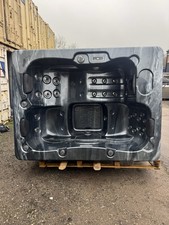 2 3 PERSON HOT TUB PLUG AND