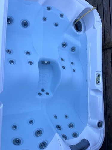 Used hot tub just serviced - used,
